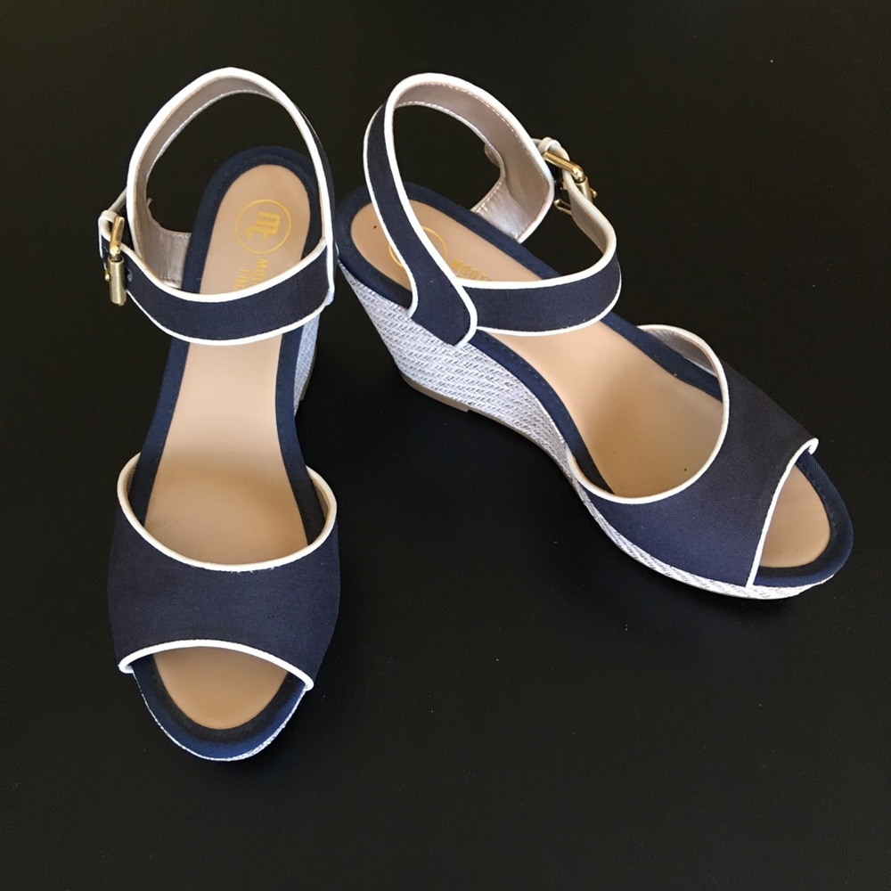 Wedge sandals